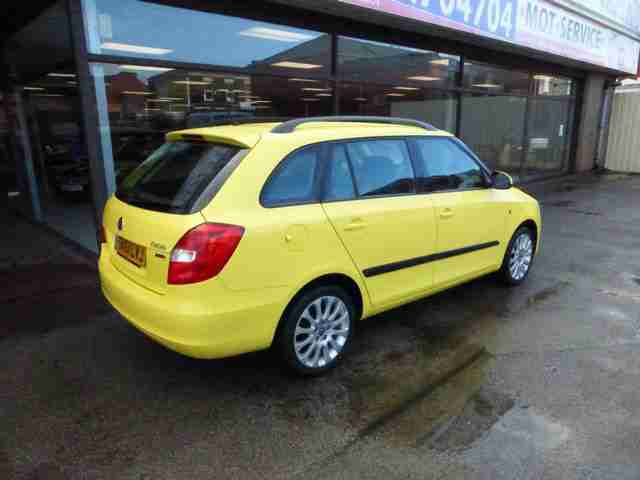 2011 61 Skoda Fabia 1.6TDI CR ( 105bhp ) Elegance 5dr.