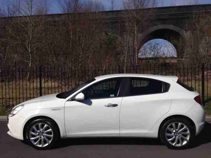 2011 Alfa Romeo Giulietta 1.6 JTDM-2 Lusso 5dr