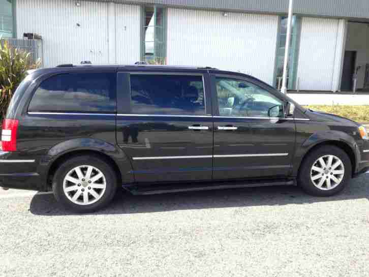 2011 GRAND VOYAGER LTD CRD A BLACK