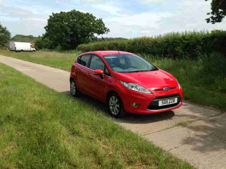 2011 FIESTA ZETEC 1.25 RED 4 door 39k