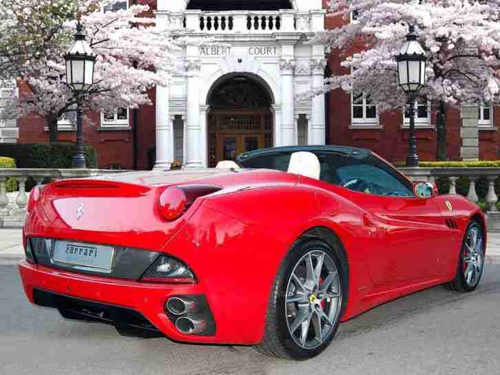 2011 Ferrari California 2011/61 Petrol Red F1 DCT