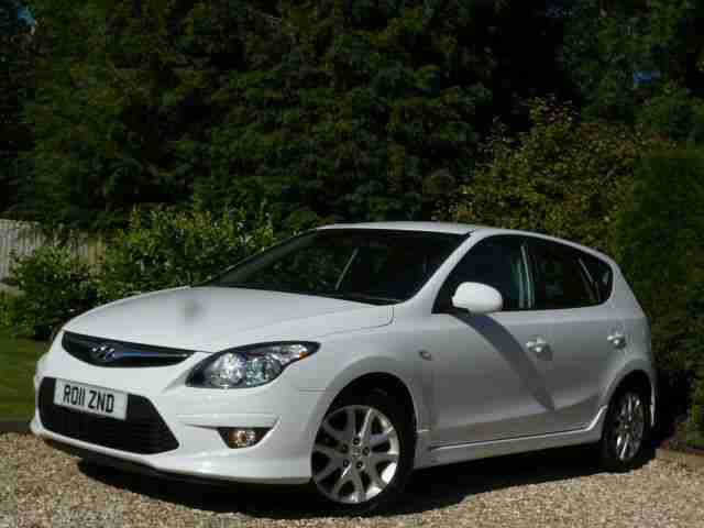 2011 HYUNDAI I30 1.4 COMFORT 5 DOOR WHITE ONE PREVIOUS OWNER FSH