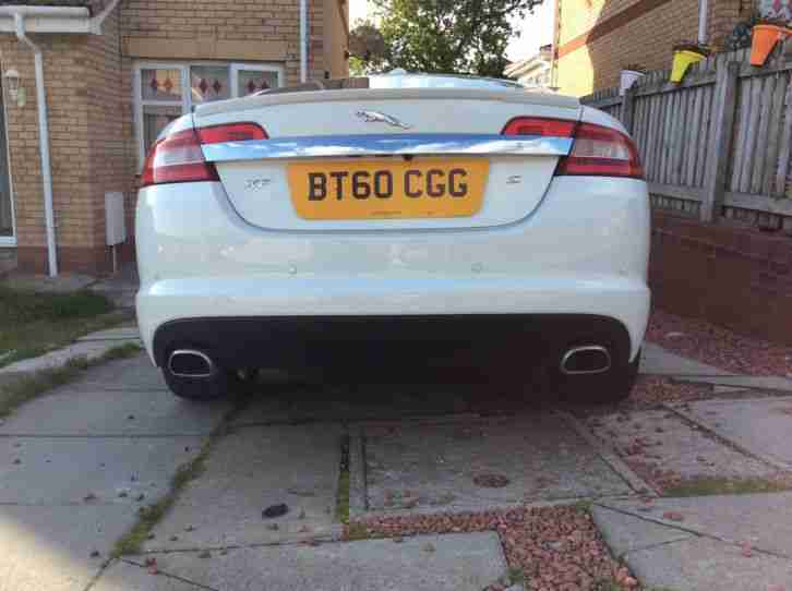 2011 JAGUAR XF S PORTFOLIO WHITE AERODYNAMIC PACK