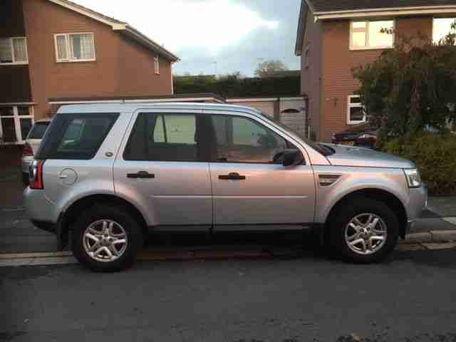 2011 Land Rover Freelander 2 S TD4