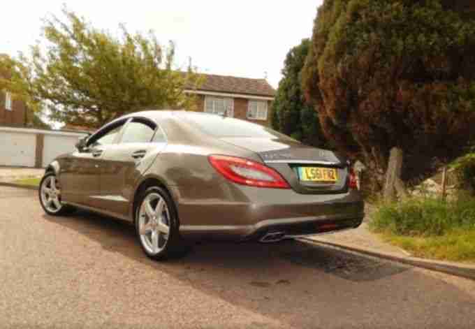 2011 Mercedes-Benz CLS350 CDI BlueEFFICIENCY AMG Sport 7G-Tronic Plus 4dr