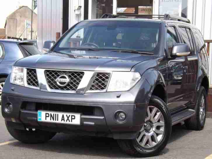 2011 Nissan Pathfinder 2.5 dCi Tekna 5dr 5 door Estate