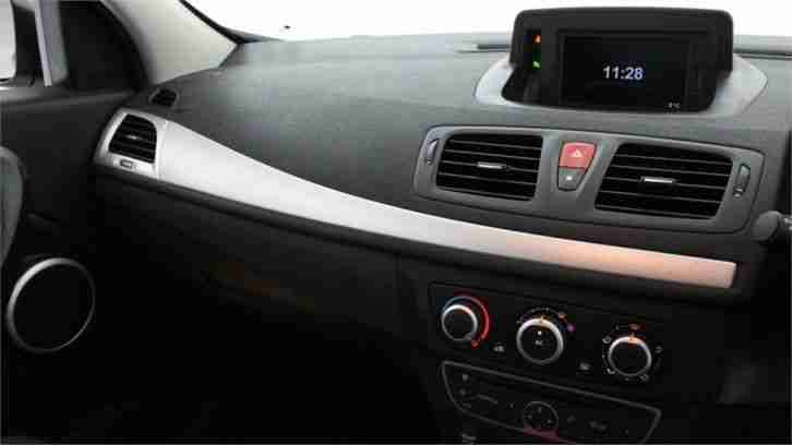 2011 RENAULT MEGANE 1.5 dCi 110 Dynamique TomTo..