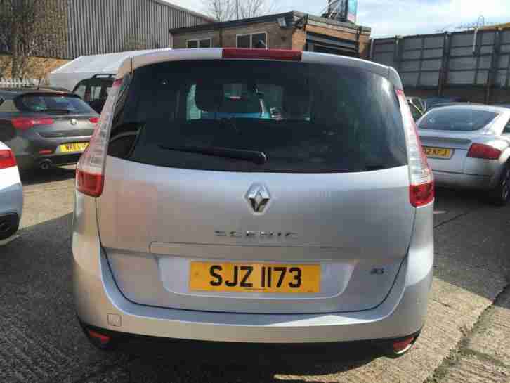 2011 Renault Grand Scenic 1.5 dCi FAP Privilege 5dr (Tom Tom)