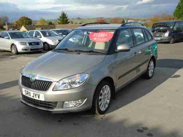 2011 SKODA FABIA ELEGANCE TSI S-A Estate