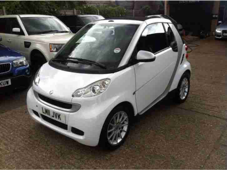 2011 SMART FORTWO CABRIO Passion mhd 2dr Softouch Auto [2010]