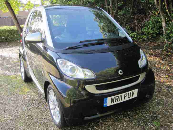 2011 FORTWO PASSION MHD AUTO BLACK