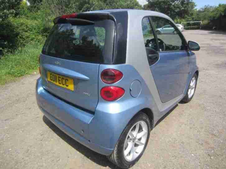 2011 SMART FORTWO Pulse mhd 2dr Softouch Auto [2010]