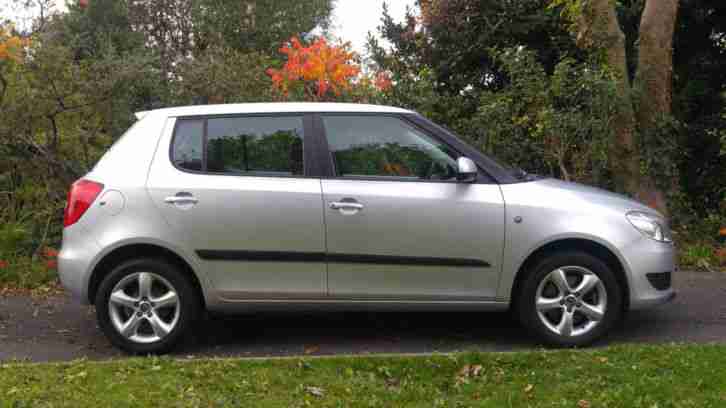 2011 Skoda Fabia 1.2 TSI 105 SE 5dr · 32k · FSH · MOT · SUNROOF · £5295 o.n.o.