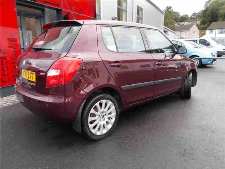 2011 Skoda Fabia ELEGANCE TSI Petrol maroon Manual