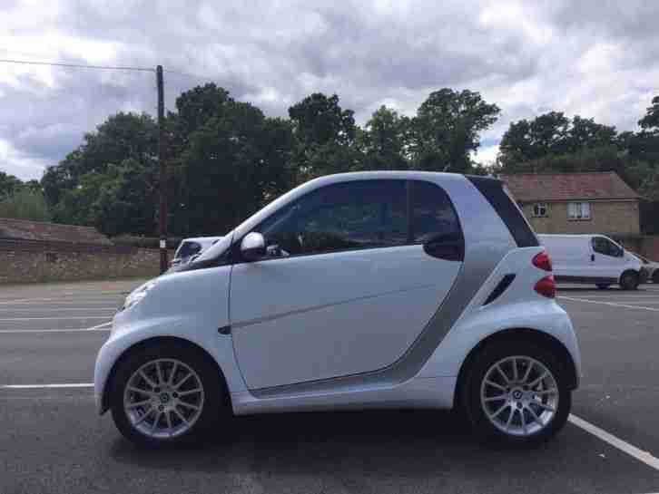 2011 Smart fortwo 1.0 MHD Passion Softouch 2dr
