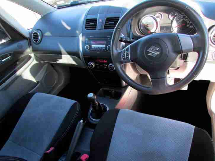 2011 Suzuki SX4 1.6 SZ-L Hatchback 5dr Petrol Manual (141 g/km, 118 bhp)