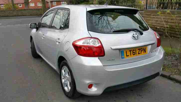 2011 TOYOTA AURIS 1.8 VVT-I HYBRID T4 CVT HATCHBACK NO RESERVE