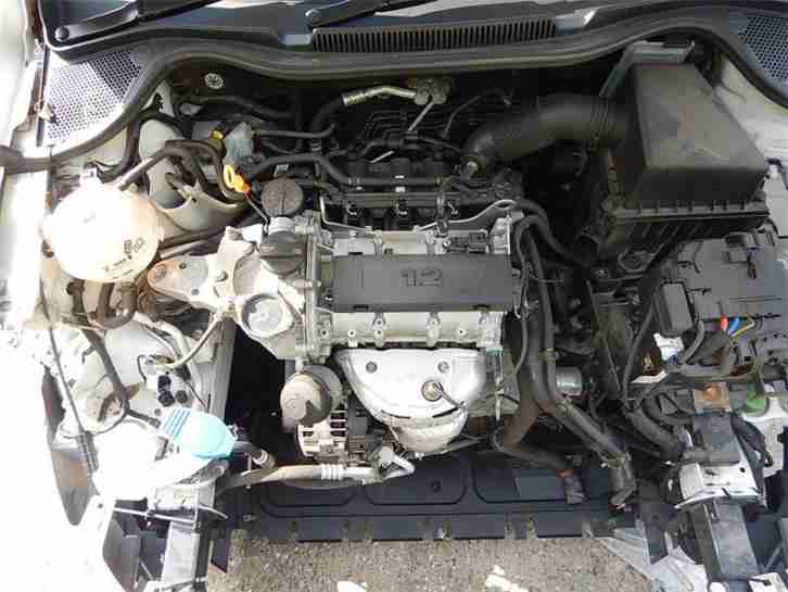2011 VOLKSWAGEN POLO MATCH 60 WHITE damaged salvage repairable