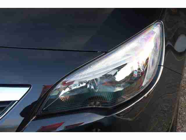 2011 Vauxhall Astra 1.6I 16V Sri 5Dr Petrol Hatchback