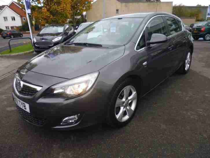2011 Vauxhall Astra SRI CDTI 1.6 110PS 5Dr &ndash; &pound;30 Road tax, up to 70.