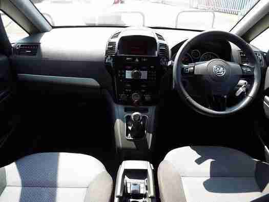 2011 Vauxhall Zafira 1.8i Exclusiv 5 door Petrol People Carrier