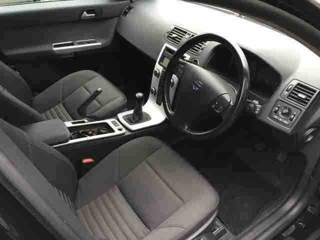 2011 Volvo V50 DRIVE 1.6 SE S/S Diesel Black Manual