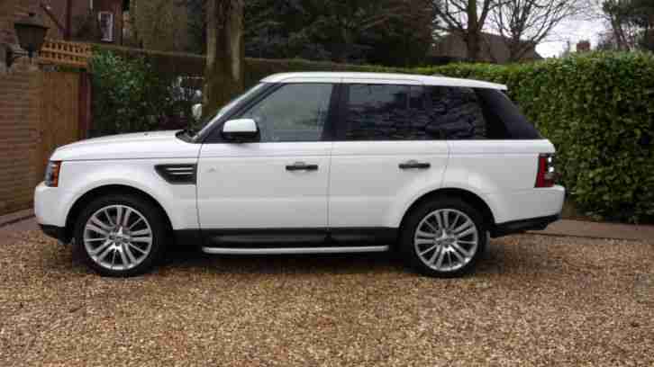 2011 White Range Rover Sport