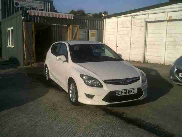 2011 Hyundai i30 1.6 CRDi Comfort 5dr HATCHBACK Diesel Manual