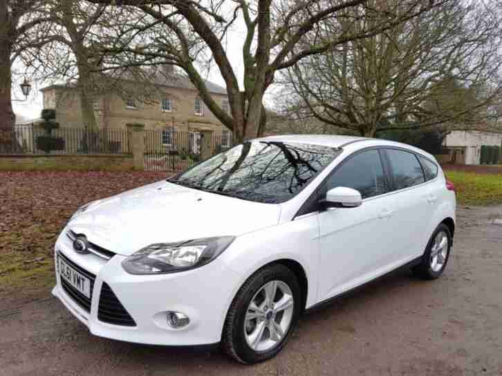 2012 12 FORD FOCUS 1.6 ZETEC 5D 104 BHP