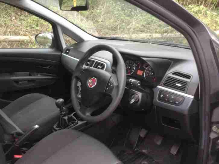 2012 12 Fiat Punto 1.2 8v ( 69bhp ) ( s/s ) POP 5 Door Grey