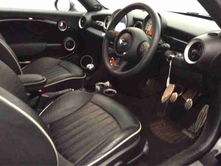 2012 12 MINI ROADSTER 1.6 COOPER S 2D 181 BHP