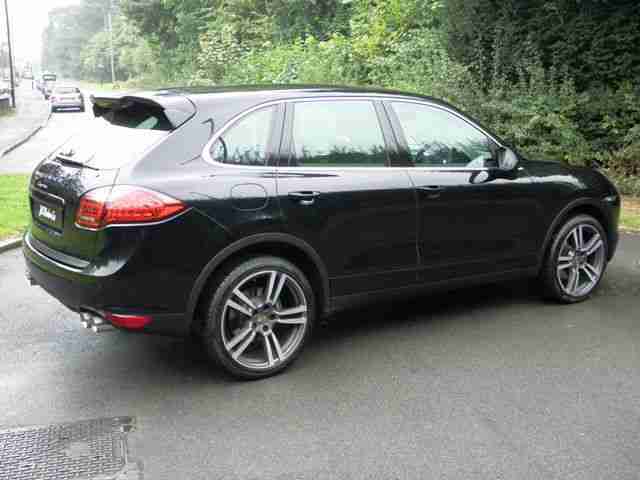2012 12 Porsche Cayenne 3.0 DIESEL TDI V6 Tiptronic S (245) JET BLACK