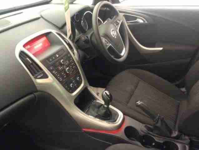 2012(12) Vauxhall Astra Exclusiv 1.4 MANUAL 5-doors