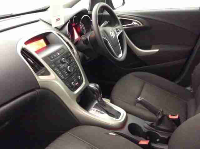 2012(12) Vauxhall Astra Exclusiv 1.6 AUTOMATIC 5-doors
