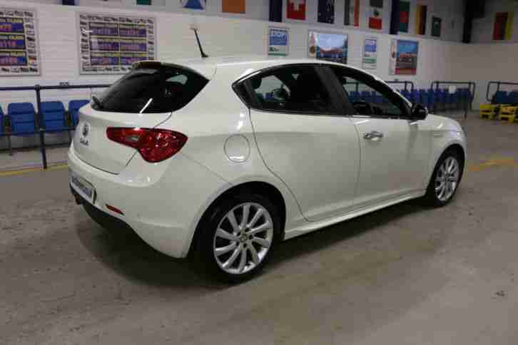 2012 - 61 - ALFA ROMEO GIULIETTA 1.4 PETROL 5 DOOR HATCHBACK (GUIDE PRICE)