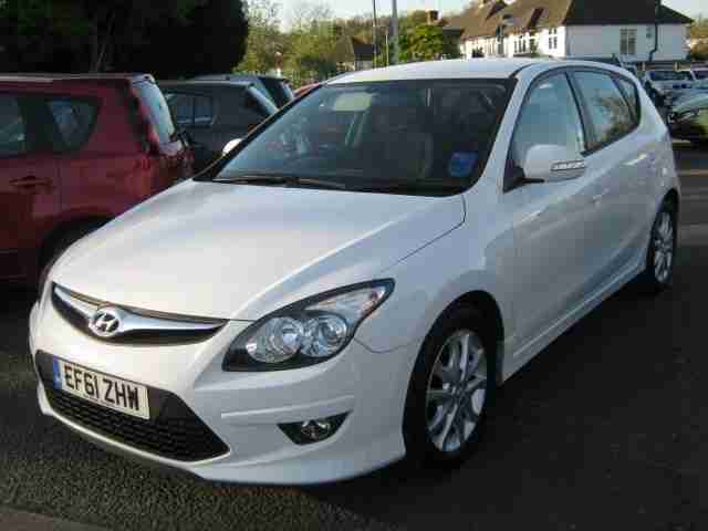 2012 61 HYUNDAI I30 1.4 COMFORT 5D 108 BHP