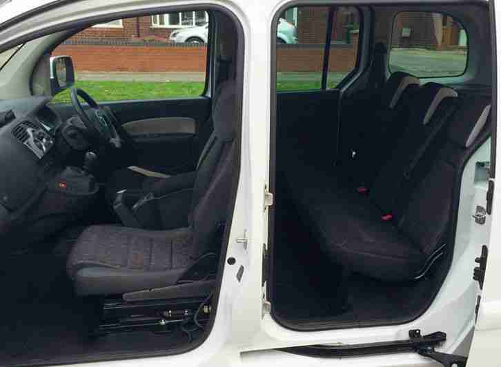2012(61) RENAULT KANGOO 1.5 DCi DYNAMIQUE TOMTOM WHEELCHAIR ACCESSIBLE VEHICLE