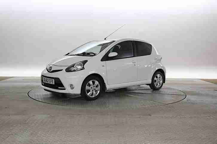 2012 (62 Reg) Toyota Aygo 1.0 Fire MMT White 5 STANDARD PETROL AUTOMATIC