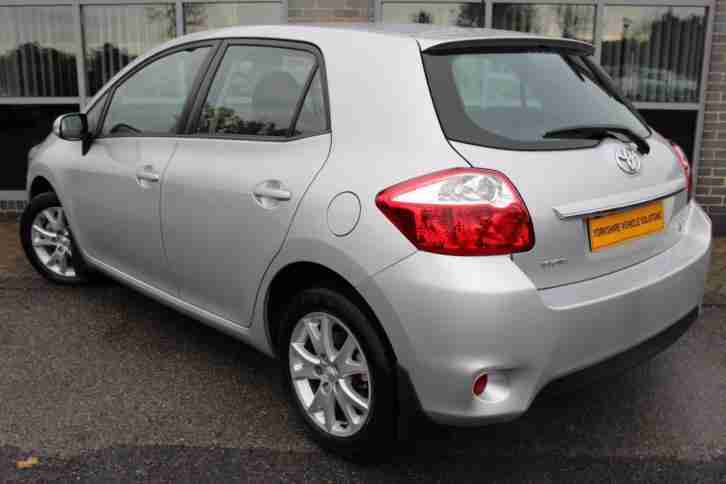 2012 62 TOYOTA AURIS 1.6 V-MATIC COLOUR COLLECTION 5DR