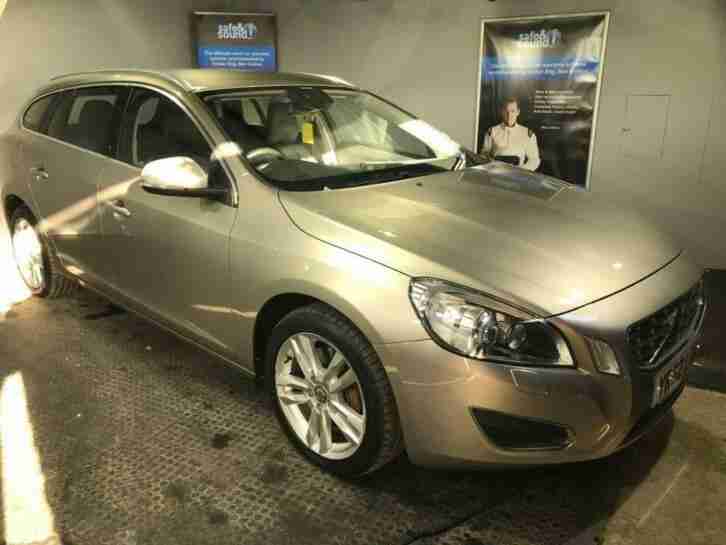 2012 62 VOLVO V60 2.4 D5 SE LUX NAV 5D 212 BHP DIESEL