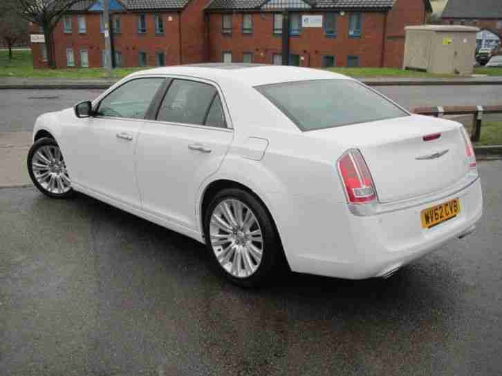 2012 CHRYSLER 300C 3.0TD Executive 4dr Automatic Saloon