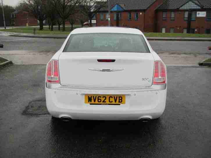 2012 CHRYSLER 300C 3.0TD Executive 4dr Automatic Saloon