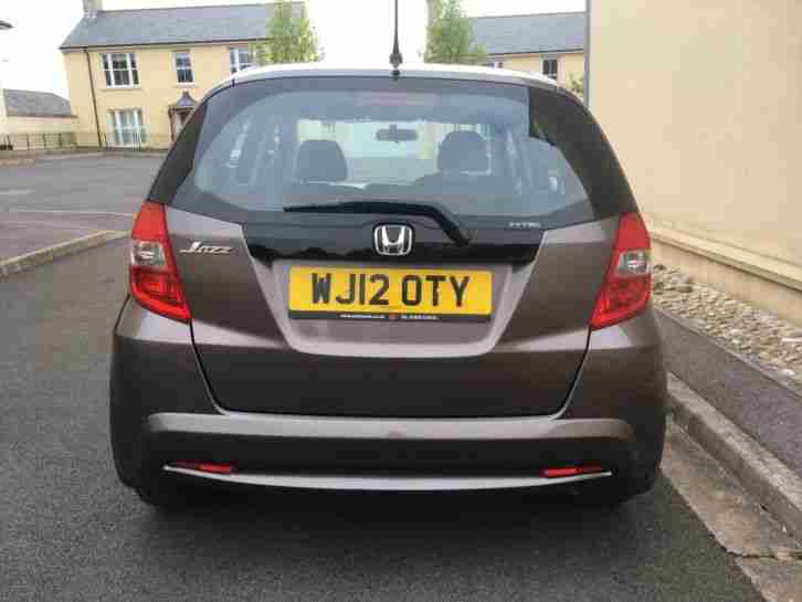 2012 HONDA JAZZ 1.4 I-VTEC ES PLUS PREMIUM PACK 5DR IN URBAN TITANIUM 5 SPD MAN