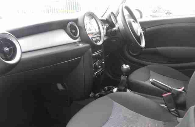 2012 MINI Hatch 1.6 First 3dr Petrol Manual Hatchback