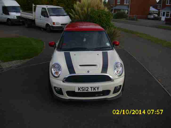 2012 MINI jcw JOHN COOPER WORKS White 19kMiles £5K UPGRADES Black ALLOYS SAT NAV
