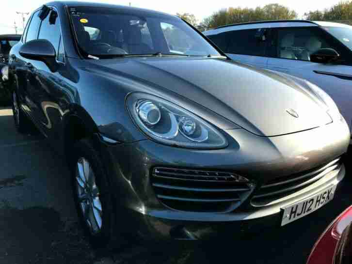 2012 PORSCHE CAYENNE 3.0 D TIPTRONC S - 1 OWNER, 7 PORSCHE STMPS, PANROOF, NAV