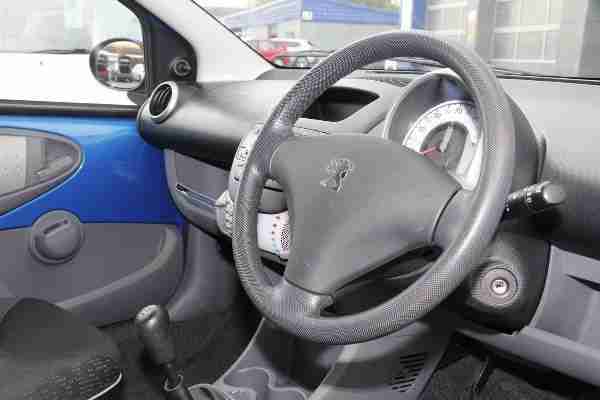 2012 Peugeot 107 5 Door 1.0 12v Urban Blue
