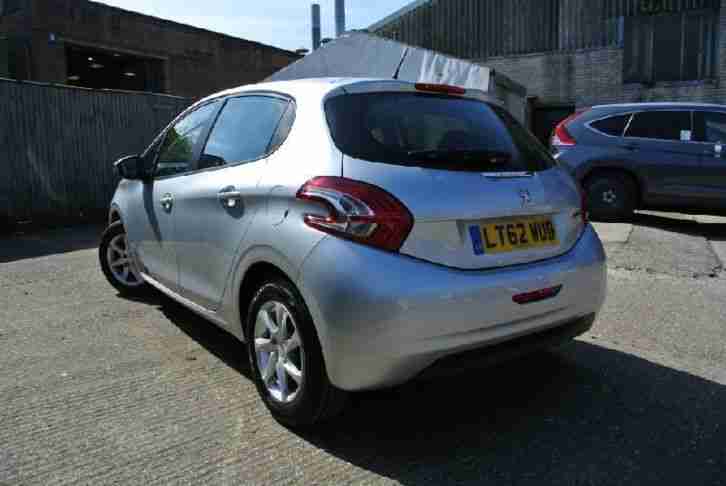 2012 Peugeot 208 1.2 VTi Active 5dr Manual Petrol Hatchback