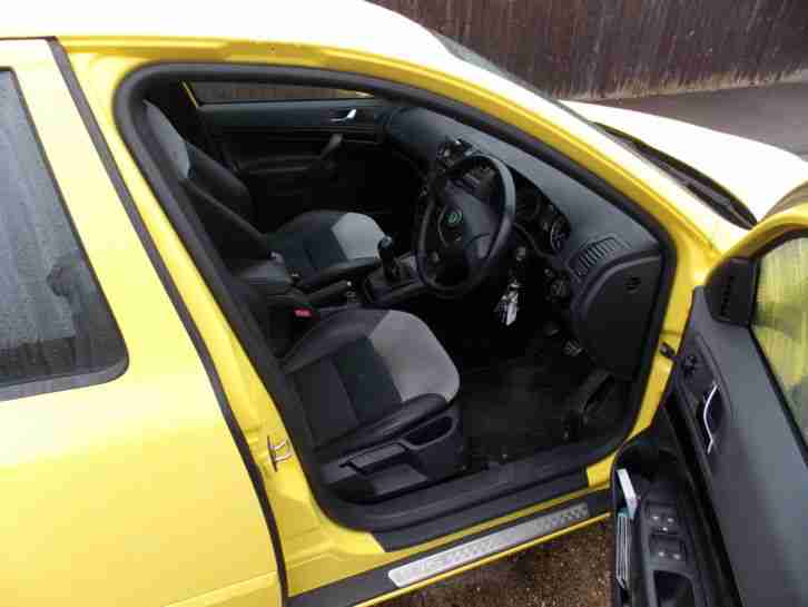 2012 SKODA OCTAVIA VRS TFSI YELLOW RARE COLOUR