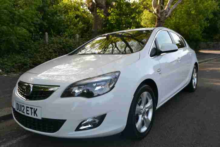 2012 VAUXHALL ASTRA SRI CDTI S/S WHITE